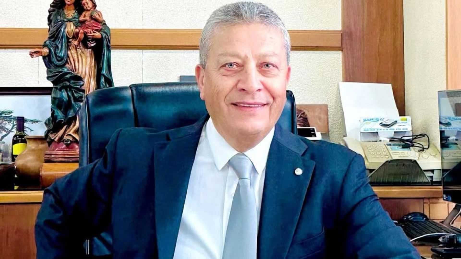 سمعان: حزب الله لن يستسلم أو يُسلّم بمسار الدولة والحل في تضمين اتفاق المفاوضات الإيرانية الأميركية بندًا بإلغاء الحزب والأذرع الإيرانية